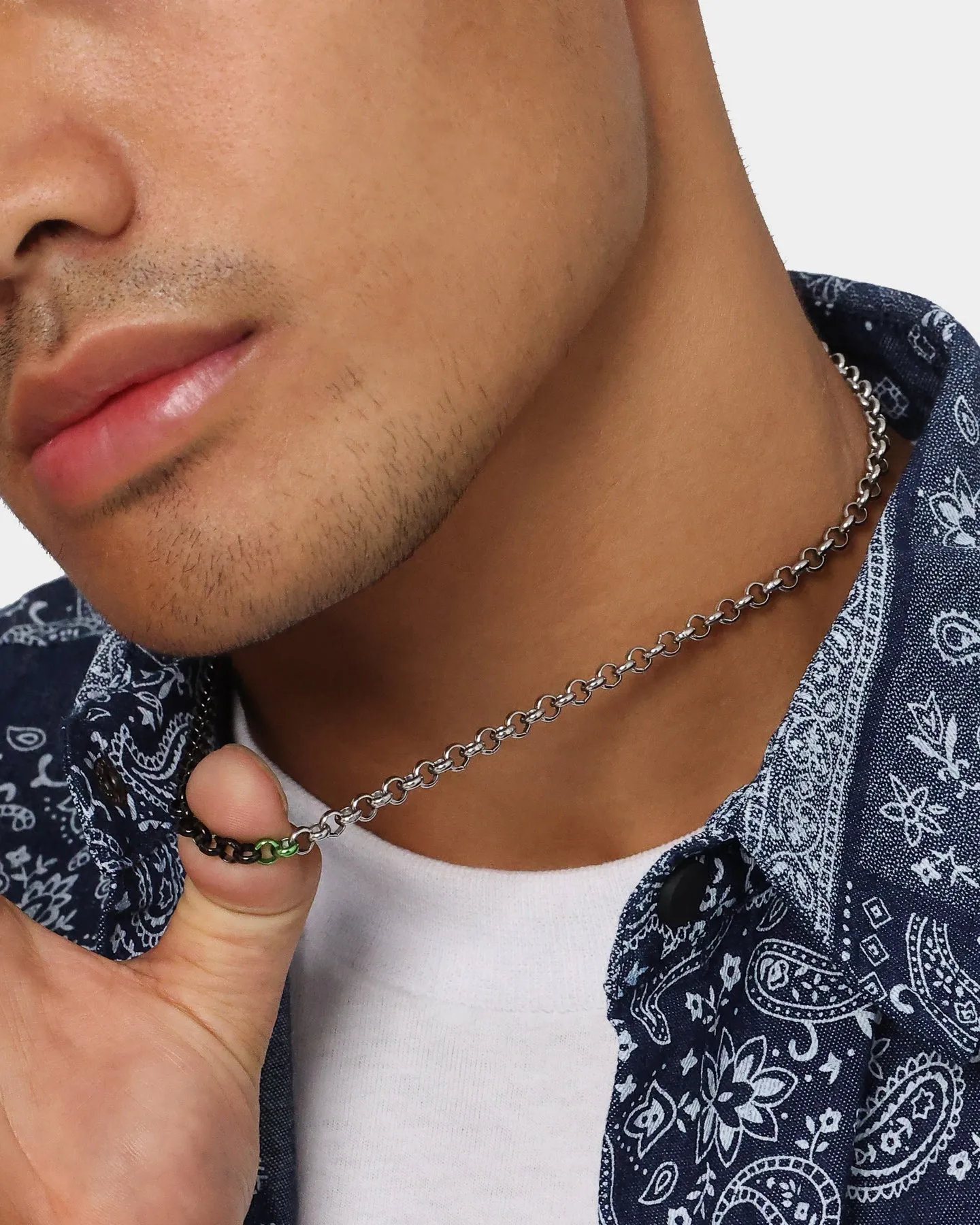 Loiter 18" Split Chain Necklace Black/Silver/Green