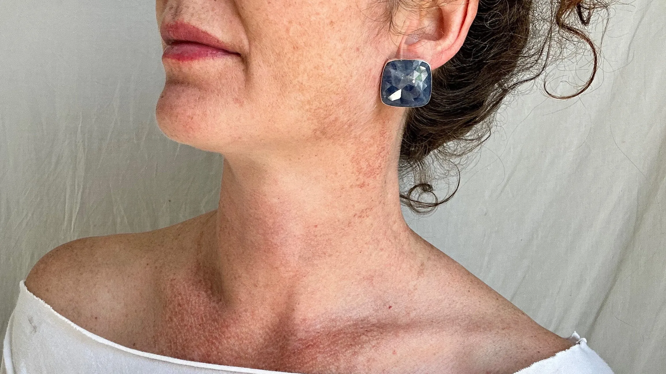 Tanzanite Post Earrings. Sterling Silver. 2046